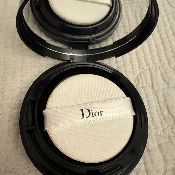 DIOR FOREVER COUTURE PERFECT CUSHION LIMITED EDITION IN 2N NEUTRAL - Picture 9 of 9